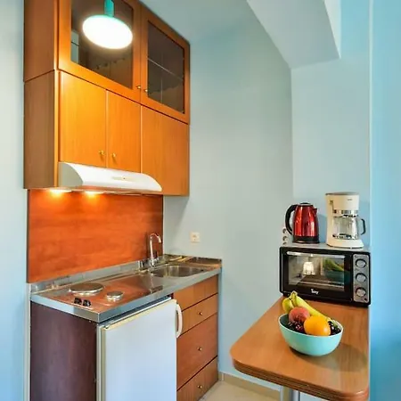Seaside Old Venetian Harbour 3rd Floor * Chania (Crete)